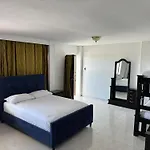 Sarie Bay Loft